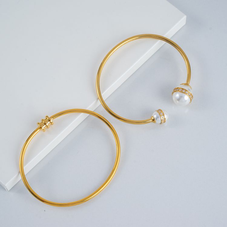 Stainless steel 18K gold plated pearl bracelet